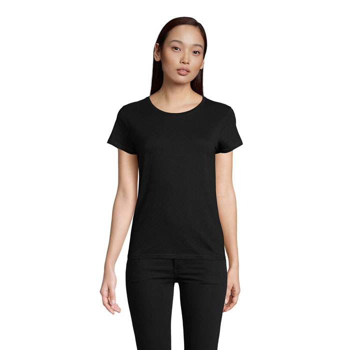 s03579-db.jpg PIONEER WOMEN